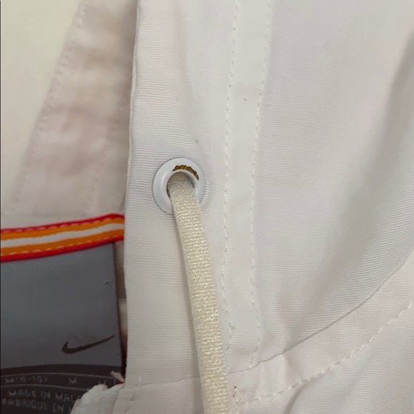 Vintage Nike WindBreaker - Picture 2 of 4